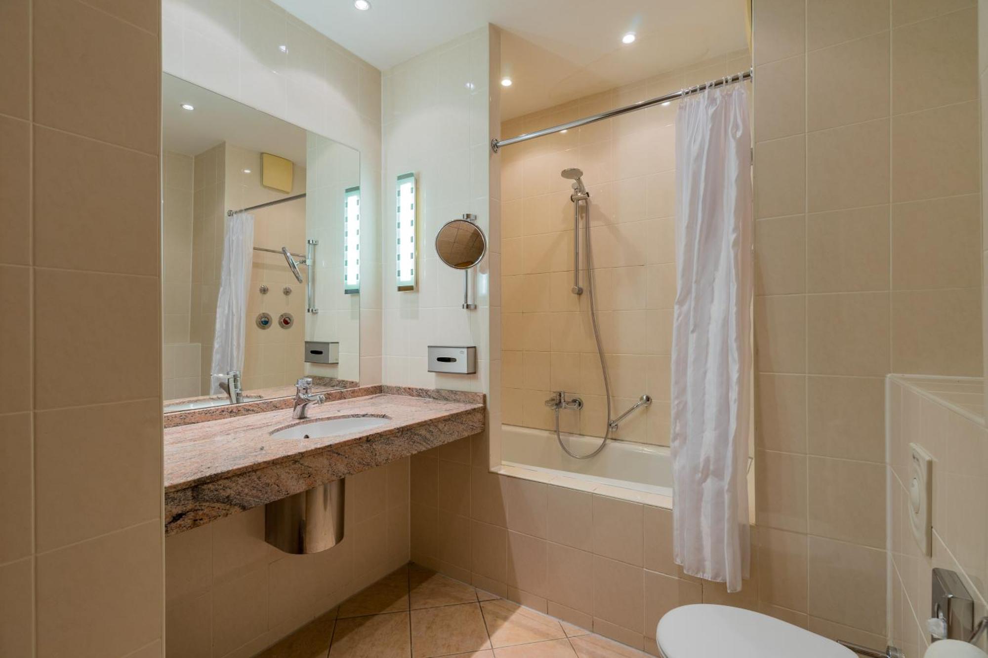 One-Bedroom Apartment,1639794975:JPEG